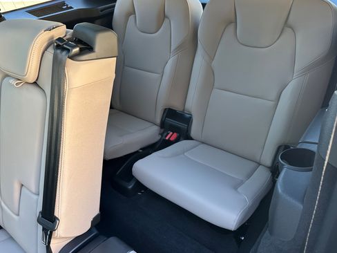 New 2026 Volvo XC90 T8 Plus image 13