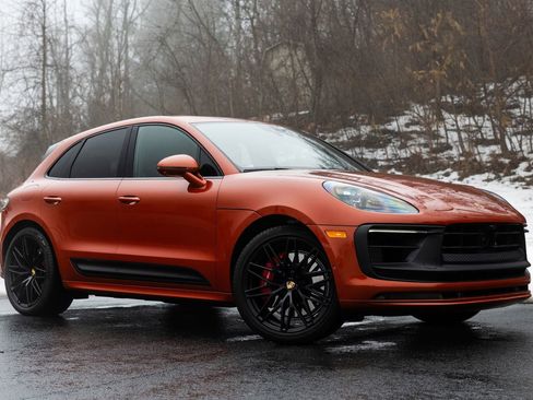 Used 2022 Porsche Macan GTS w/ Premium Package Plus image 4