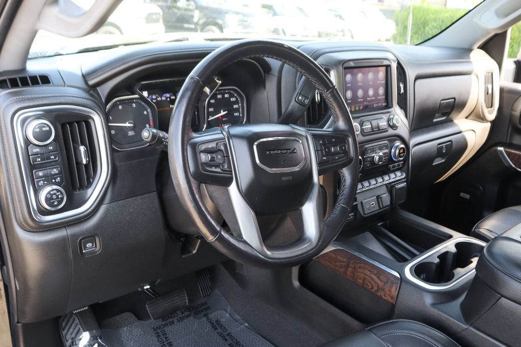 Used 2022 GMC Sierra 3500 Denali AWD/4WD image 22