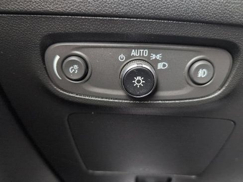 Used 2022 Buick Encore GX Preferred w/ Cold Weather Comfort Package FWD image 16