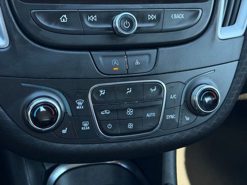 Used 2023 Chevrolet Malibu LT image 35