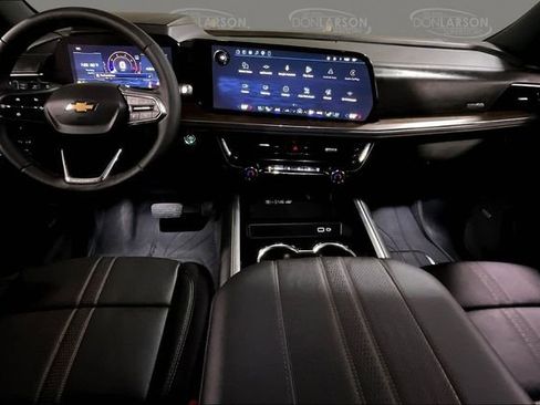 Used 2025 Chevrolet Tahoe High Country image 19