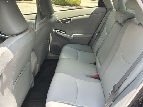 Used 2014 Toyota Prius Four FWD image 30