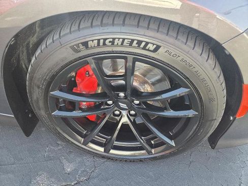 Used 2018 Dodge Charger R/T RWD image 5