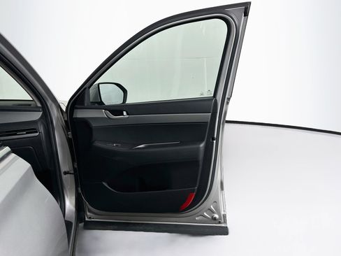 Used 2025 Hyundai Palisade SEL FWD image 34