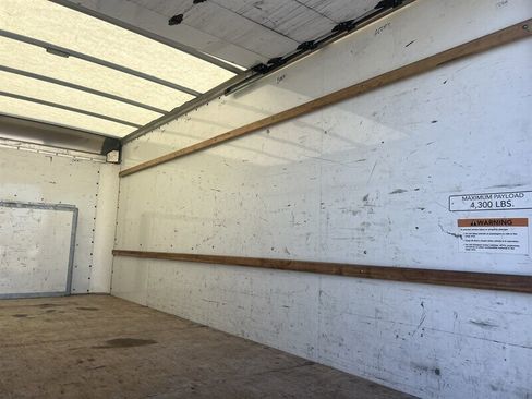 Used 2022 Ford E-350 and Econoline 350 Super Duty RWD image 15