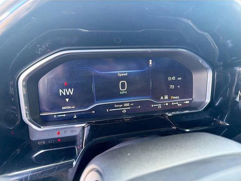 Used 2025 Chevrolet Silverado 2500 LTZ w/ LTZ Convenience Package image 41