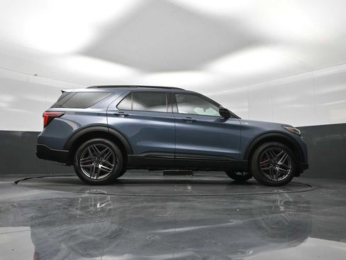 New 2026 Ford Explorer ST-Line w/ ST-Line Street Pack image 25