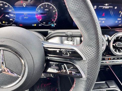 Certified 2024 Mercedes-Benz GLB 250 4MATIC image 12