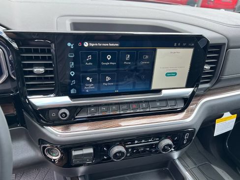 Certified 2026 Chevrolet Silverado 1500 RST w/ Dark Appearance Package AWD/4WD image 17