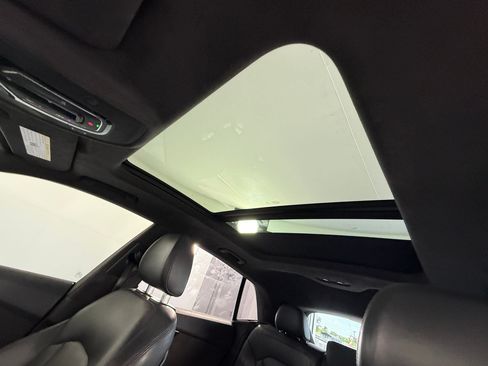 Used 2019 Audi Q8 Prestige AWD/4WD image 21