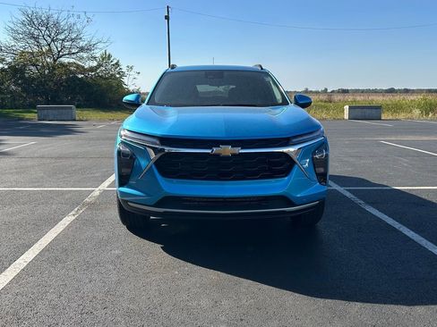 New 2025 Chevrolet Trax LT image 2