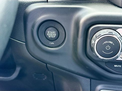 Used 2023 Jeep Wrangler Unlimited Sahara w/ Cold Weather Group AWD/4WD image 16