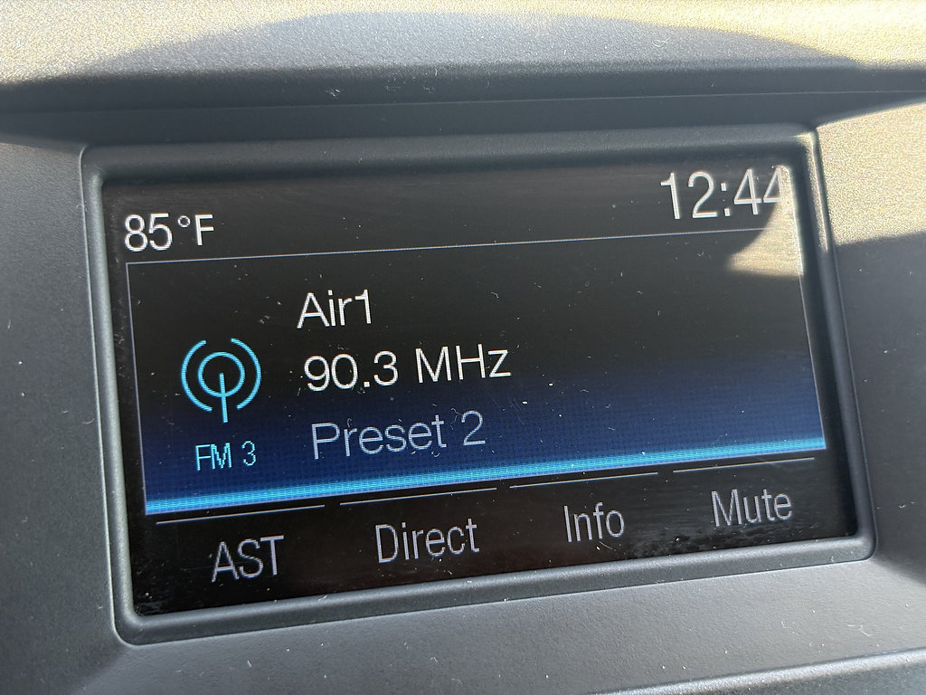 Used 2015 Ford Fusion SE FWD image 35