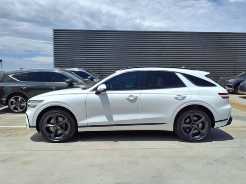 Certified 2026 Genesis GV70 3.5T Sport Prestige AWD/4WD image 3
