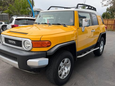 Used 2007 Toyota FJ Cruiser 4WD image 5