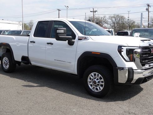 Used 2024 GMC Sierra 2500 Pro AWD/4WD image 5