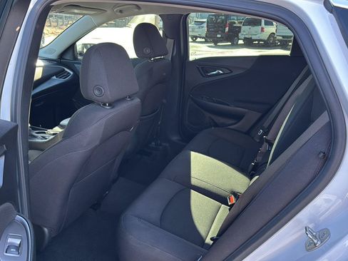 Used 2024 Chevrolet Malibu RS FWD image 9
