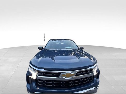 Used 2024 Chevrolet Silverado 1500 LT AWD/4WD image 11
