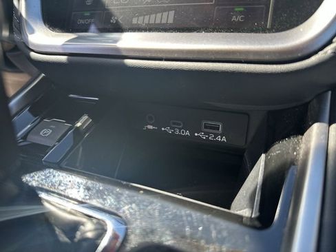 Used 2025 Subaru Legacy Premium AWD/4WD image 39