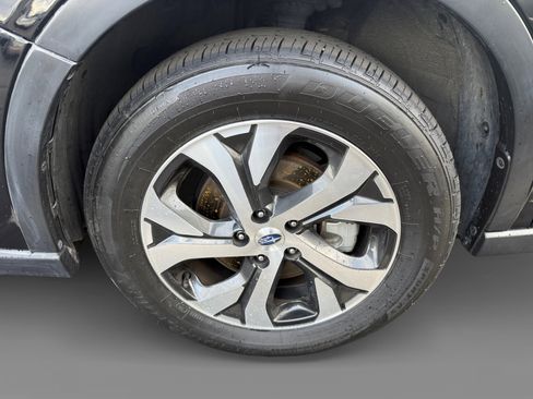 Certified 2022 Subaru Outback Limited image 9