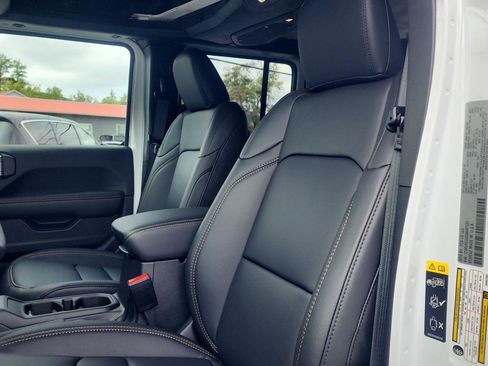 New 2025 Jeep Wrangler Sahara image 13