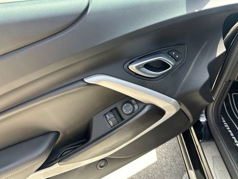 Used 2021 Chevrolet Camaro LT RWD image 16