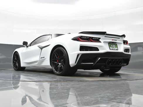 Used 2025 Chevrolet Corvette Z06 w/ Stealth Interior Trim Package image 26