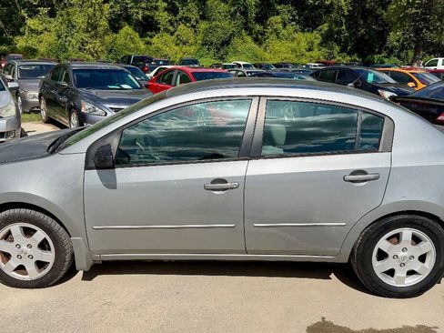 Used 2010 Nissan Sentra 2.0 FWD image 1
