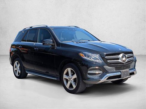 Used 2018 Mercedes-Benz GLE 350 4MATIC image 3