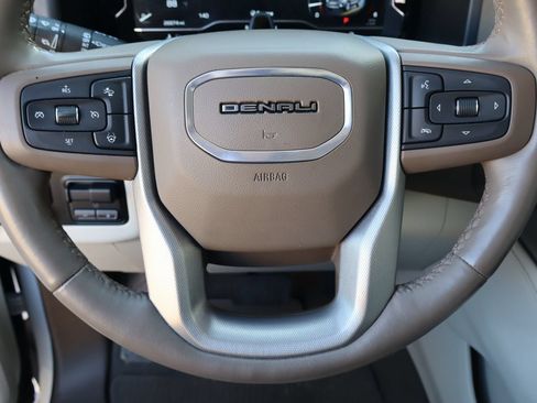 Used 2024 GMC Yukon XL Denali w/ Advanced Technology Package AWD/4WD image 13