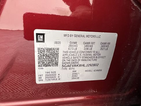 Used 2020 Buick Enclave Essence w/ Sport Touring Edition image 35