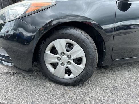Used 2015 Kia Forte LX FWD image 31