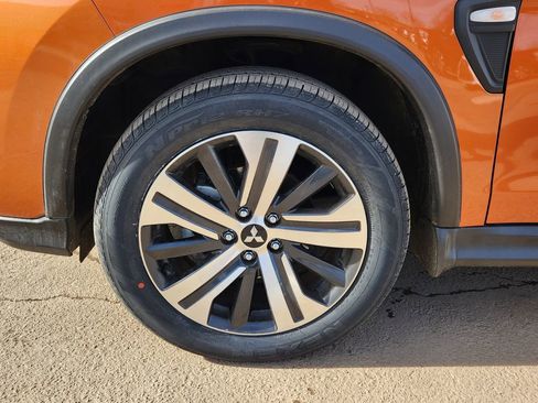 Used 2025 Mitsubishi Outlander Sport ES image 10