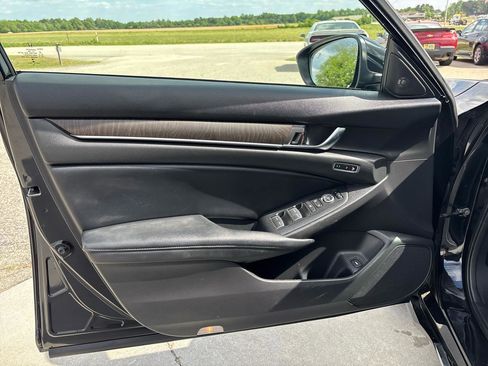 Used 2018 Honda Accord EX-L image 20