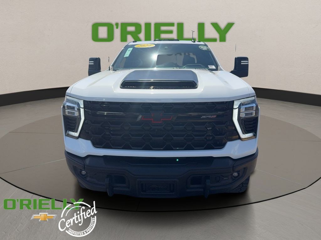 Used 2024 Chevrolet Silverado 2500 ZR2 w/ ZR2 Bison Edition AWD/4WD image 9