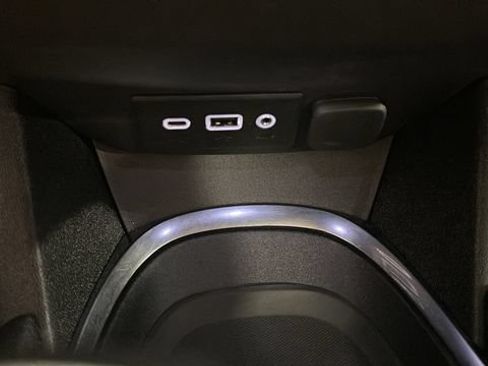 Used 2025 Chevrolet Malibu LT FWD image 18