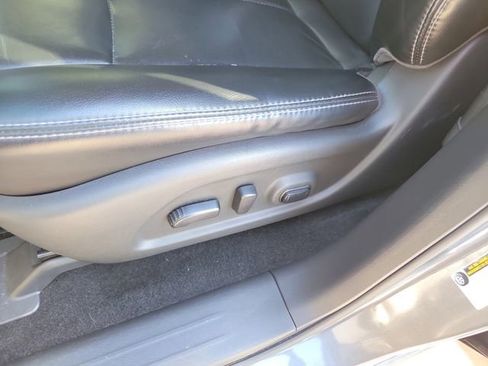 Used 2017 Nissan Pathfinder SL w/ SL Tech Package image 14