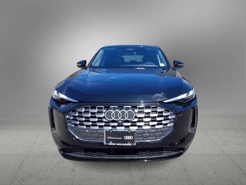 Certified 2025 Audi Q5 Premium w/ Convenience Package AWD/4WD image 3