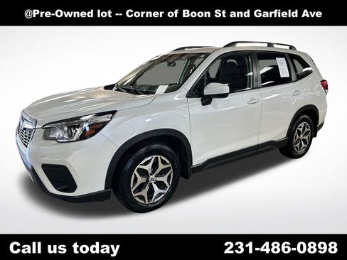 Used 2020 Subaru Forester Premium AWD/4WD image 1