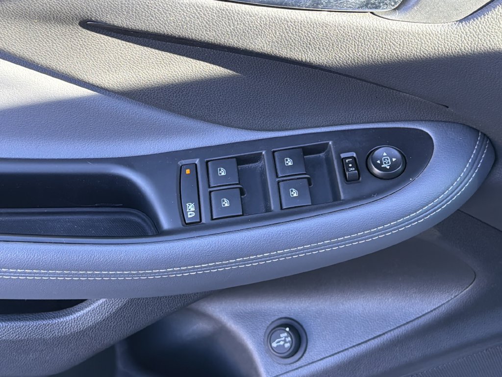 Used 2020 Buick Envision Essence FWD image 10