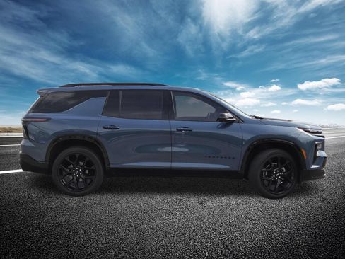 Used 2024 Chevrolet Traverse RS AWD/4WD image 24