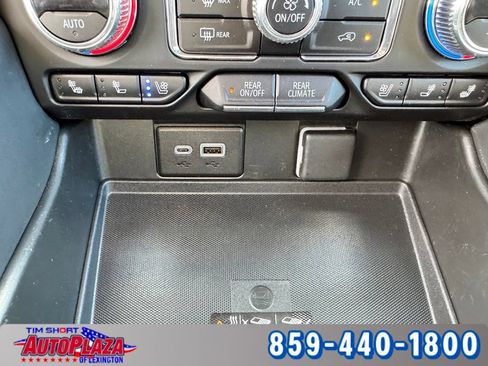 Used 2024 GMC Yukon XL AT4 w/ AT4 Premium Plus Package AWD/4WD image 28