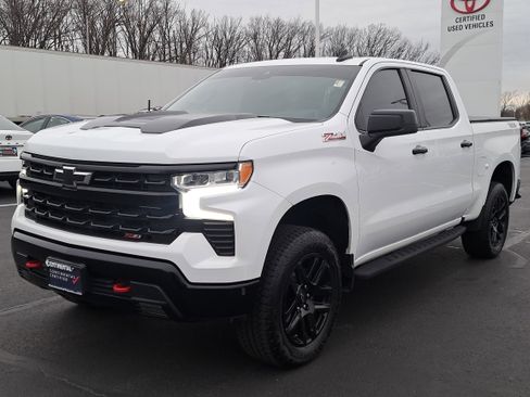 Used 2023 Chevrolet Silverado 1500 LT Trail Boss w/ Protection Package image 3