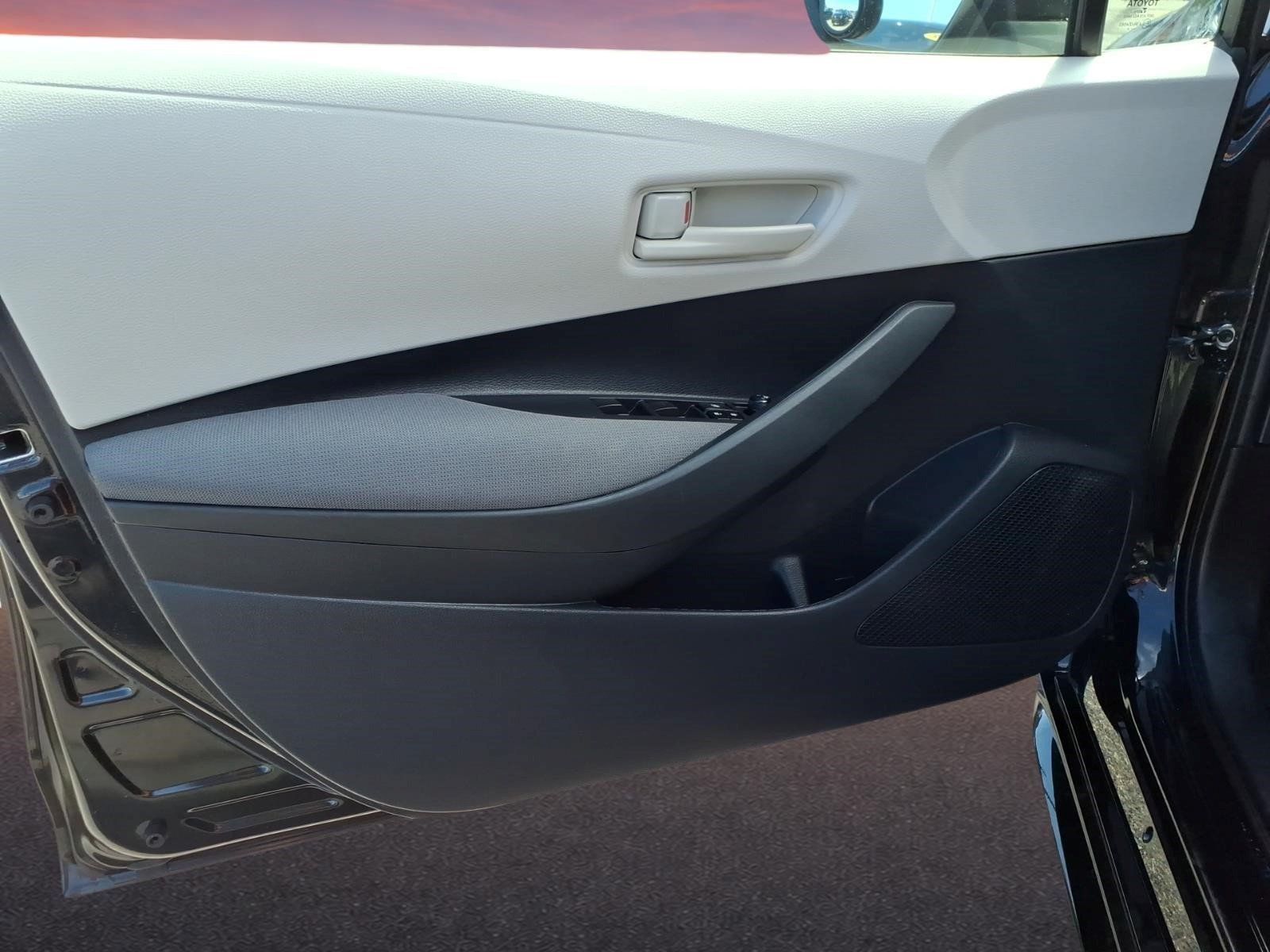 Used 2024 Toyota Corolla LE FWD image 18