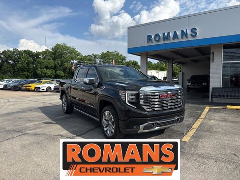 Used 2025 GMC Sierra 1500 Denali w/ Denali Reserve Package AWD/4WD image 1