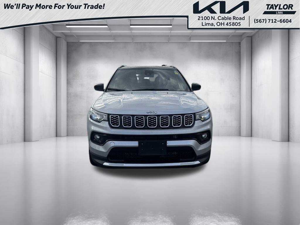 Used 2025 Jeep Compass Limited AWD/4WD image 4
