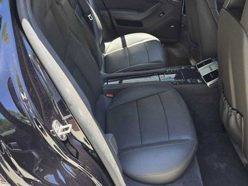 Used 2016 Porsche Panamera 4 AWD/4WD image 28