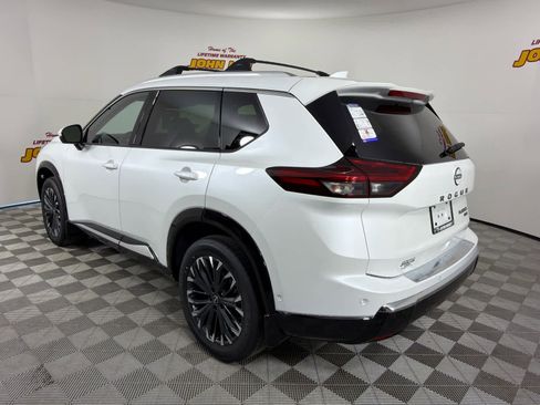 New 2026 Nissan Rogue Platinum w/ Platinum Premium Package image 3