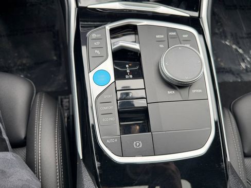 Used 2024 BMW i4 xDrive40i image 16